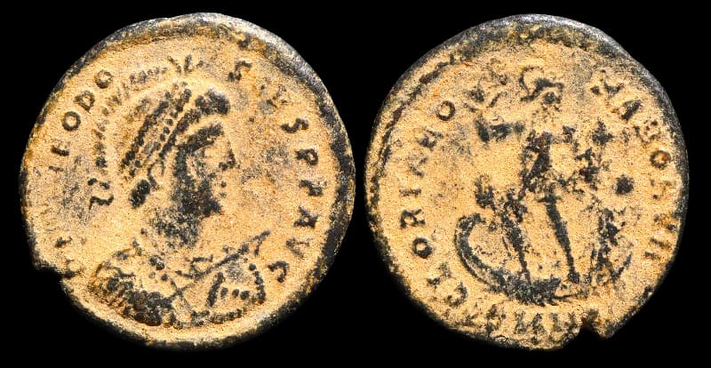 Teodósio I - Follis - Heracleia - 379-395 d.C