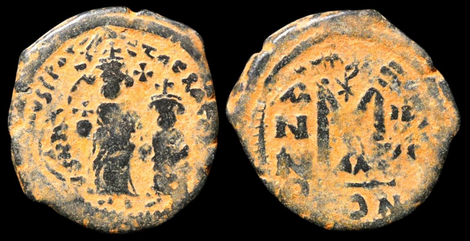 Heráclio, com Heráclio Constantino - Follis - Constantinopla no ano 25 do reinado de Heráclio - 635 d.C